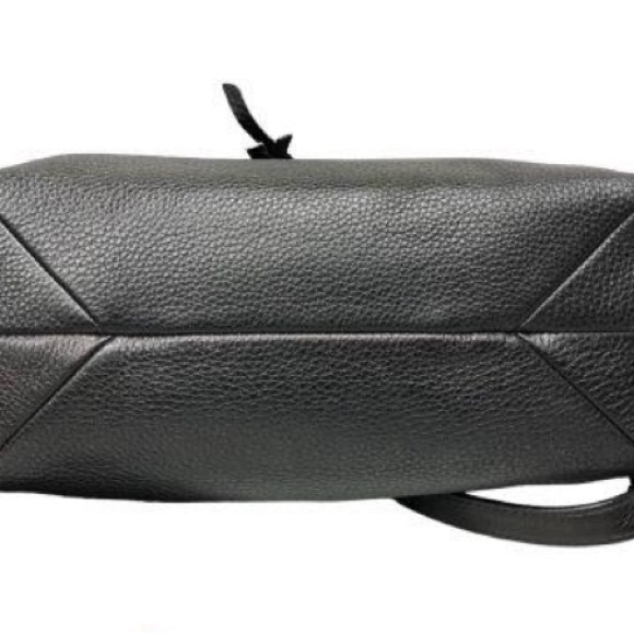 Michael Kors Unisex Medium Rhea
Black Pebbled Leather Slim Backpack w/COA - Picture 2 of 7